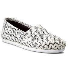 Toms Classic White Variations